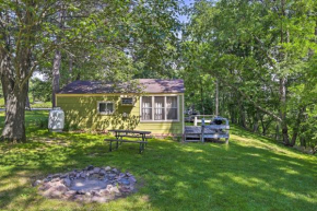 Tranquil Cabin with Fire Pit - Fishermans Paradise!